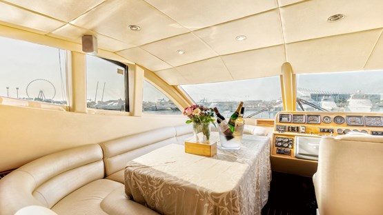 Silver creek Majesty 61| AED1250/Hour